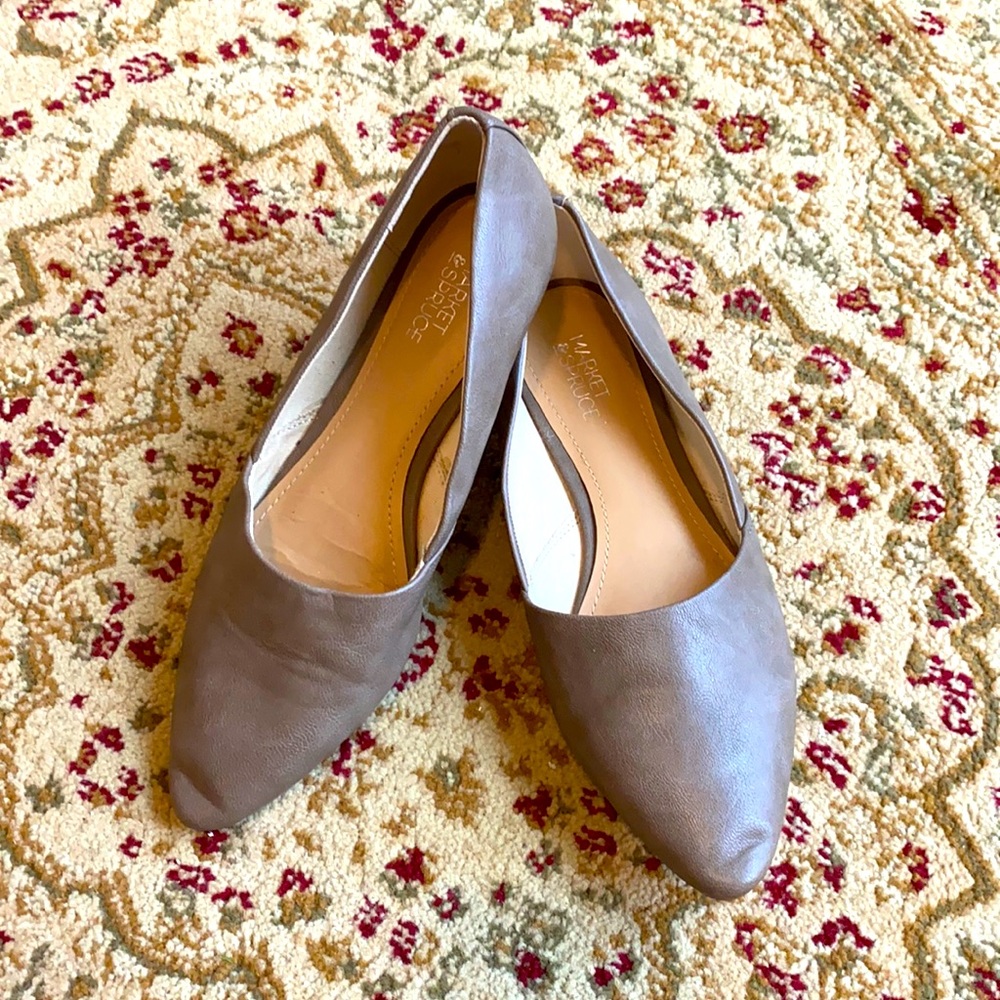 Market & Spruce Ash Tan Pointed Toe Flats